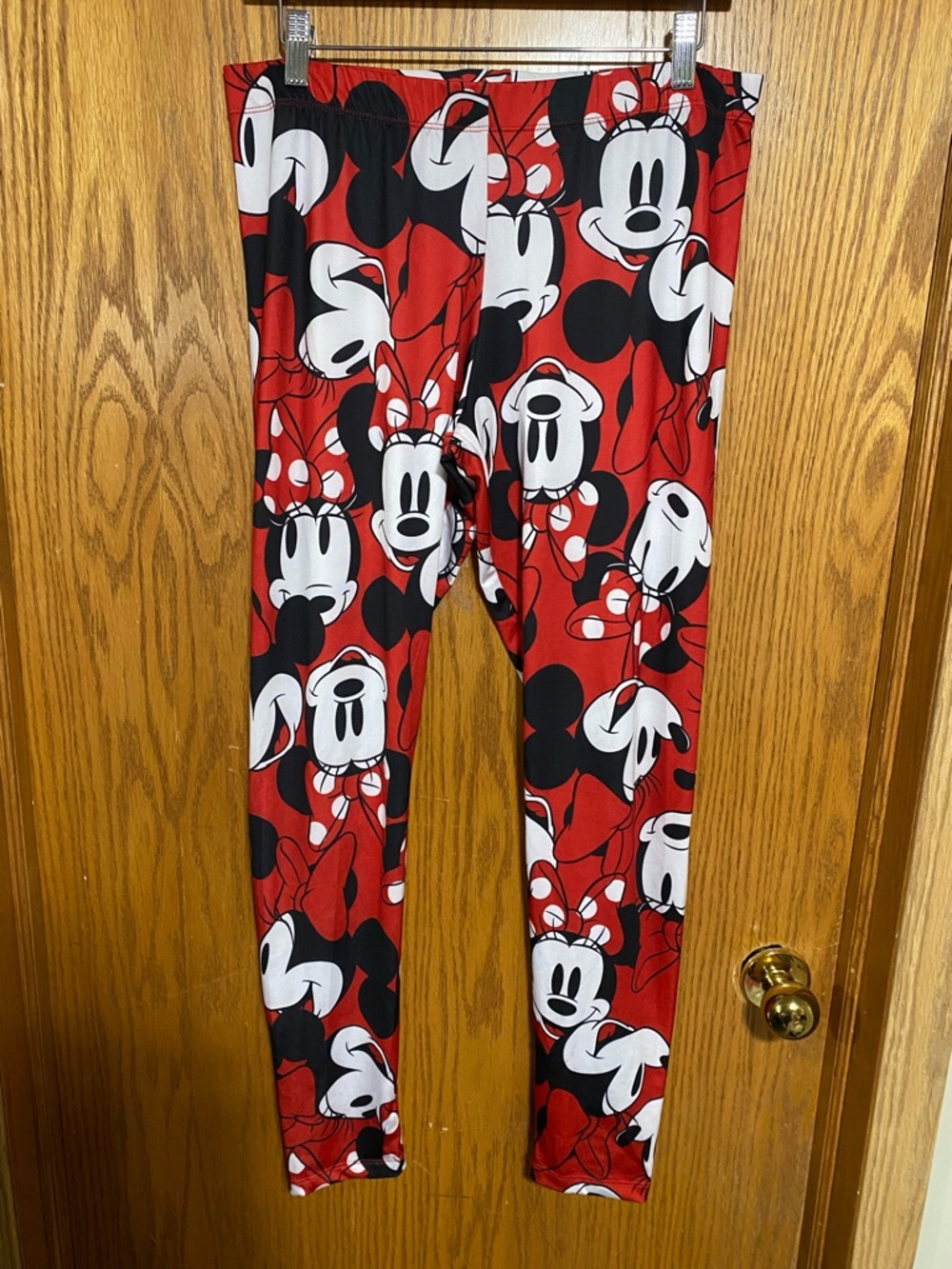 New without tags Womens Disney Minnie Mouse Leggings Red Black